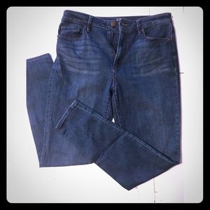 👖LOFT Ann Taylor Jeans. NWOT!  Size 28/6! 👖